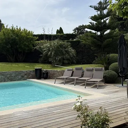 Fanny A La * Saint-Tropez